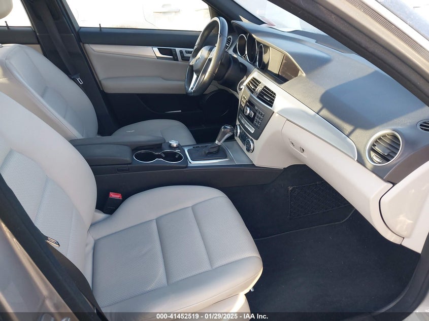 2012 MERCEDES-BENZ C 300 VIN: WDDGF8BBXCR228992