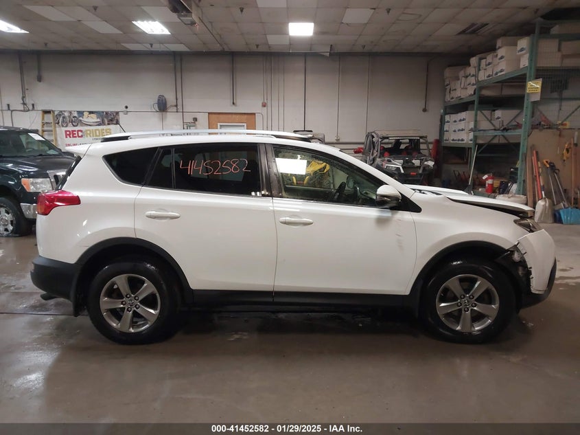 2015 TOYOTA RAV4 XLE - JTMRFREVXFD162332