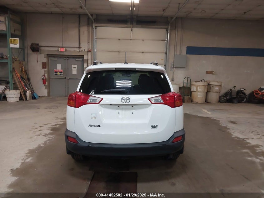 2015 TOYOTA RAV4 XLE - JTMRFREVXFD162332