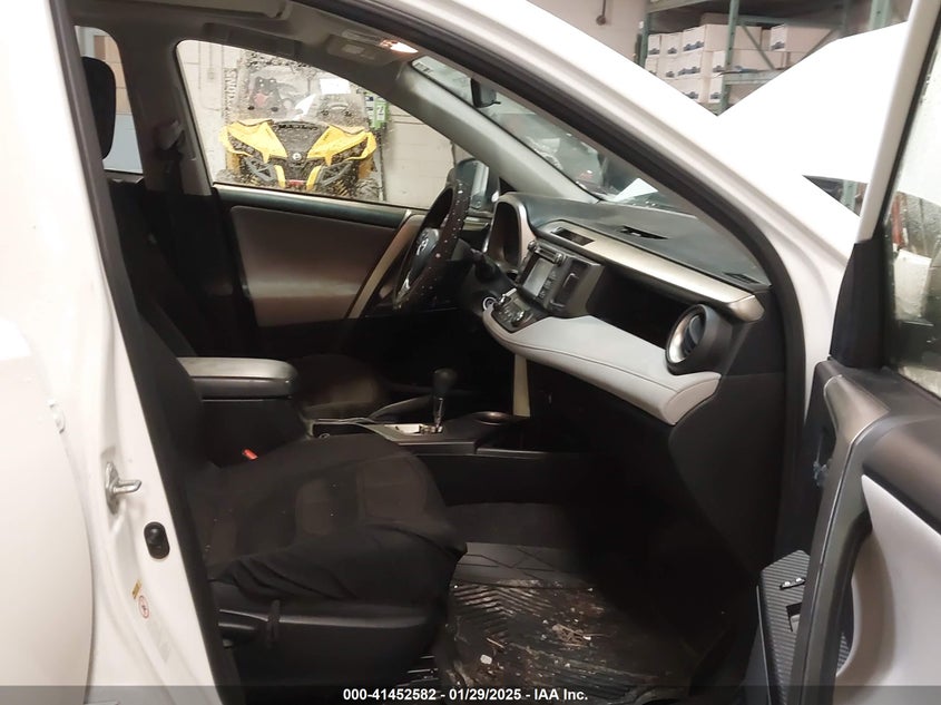 2015 TOYOTA RAV4 XLE - JTMRFREVXFD162332