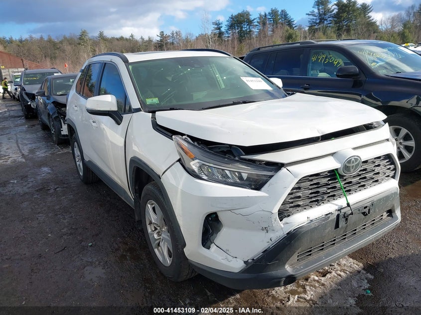 2019 TOYOTA RAV4 XLE - JTMP1RFV7KD007705