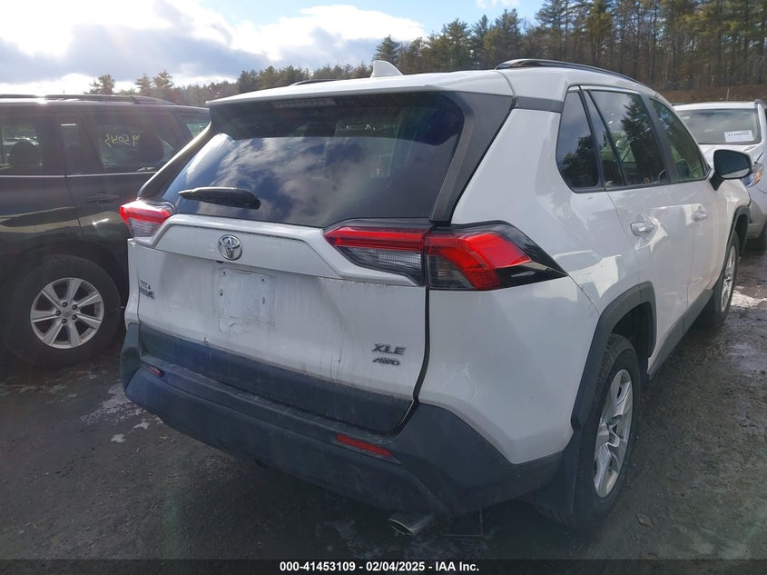 2019 TOYOTA RAV4 XLE - JTMP1RFV7KD007705