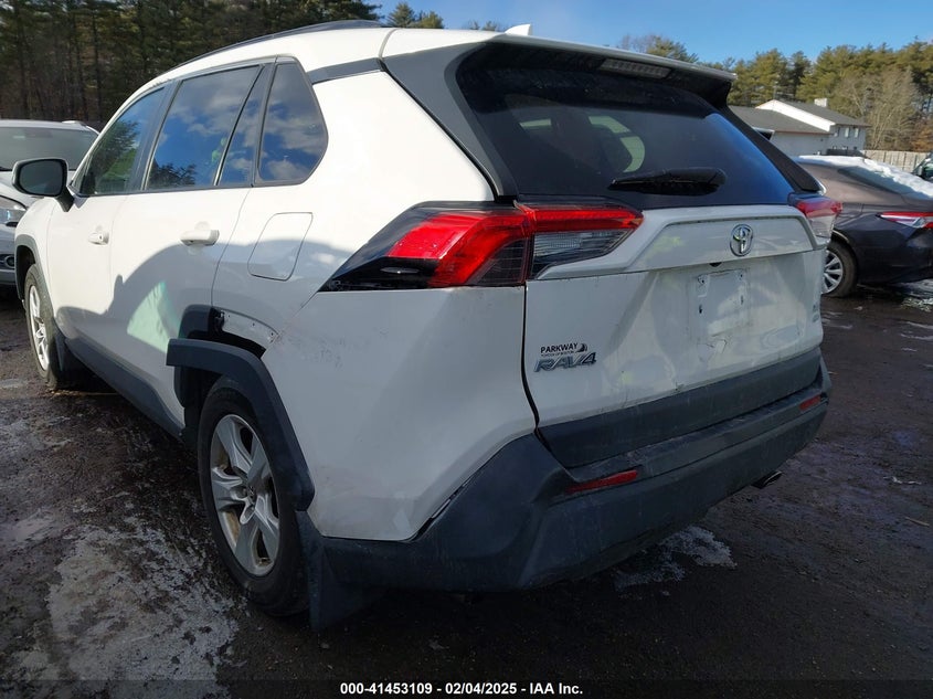 2019 TOYOTA RAV4 XLE - JTMP1RFV7KD007705