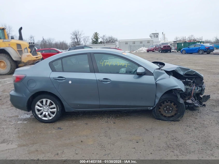 2013 MAZDA MAZDA3 I SV - JM1BL1TF8D1754365