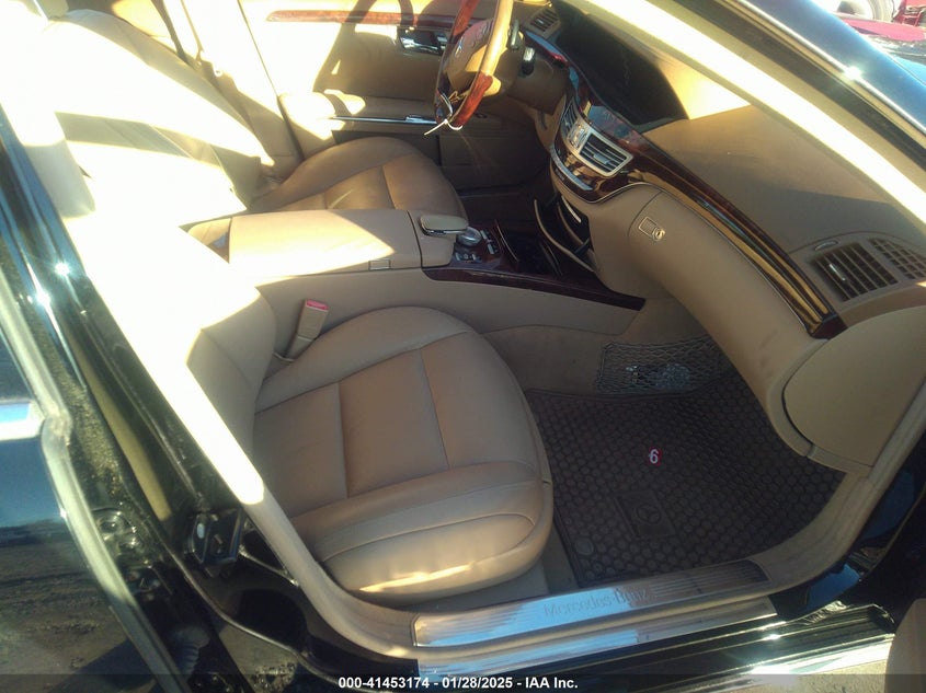 2010 MERCEDES-BENZ S 400 HYBRID VIN: WDDNG9FBXAA300080