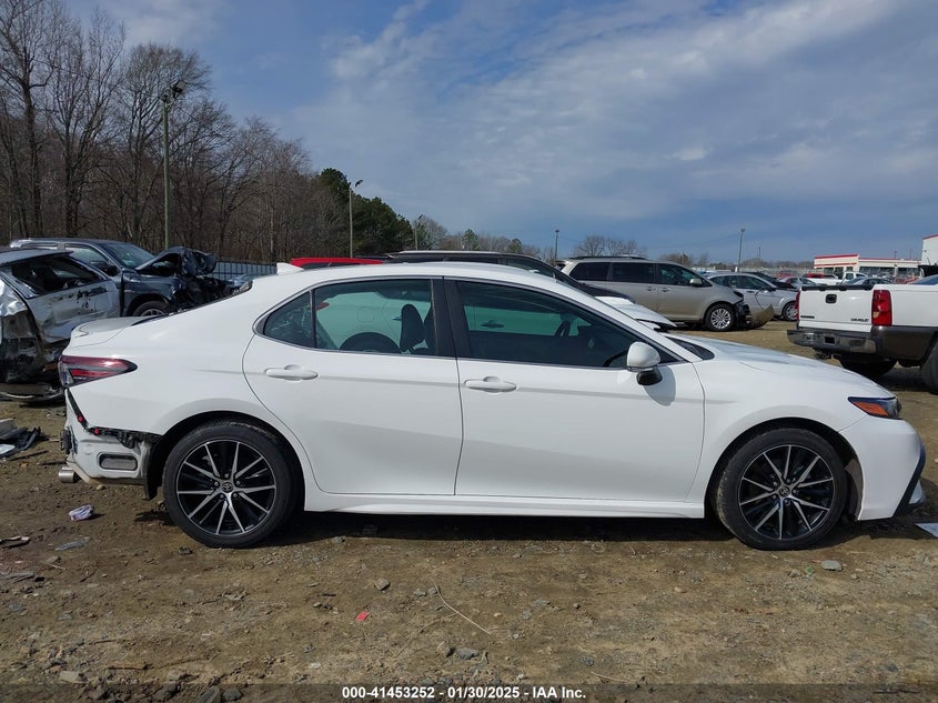 2022 TOYOTA CAMRY VIN: 4T1T11AK6NU013136