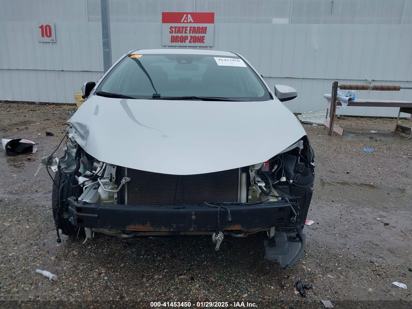 2018 TOYOTA COROLLA LE - 5YFBURHE5JP841384