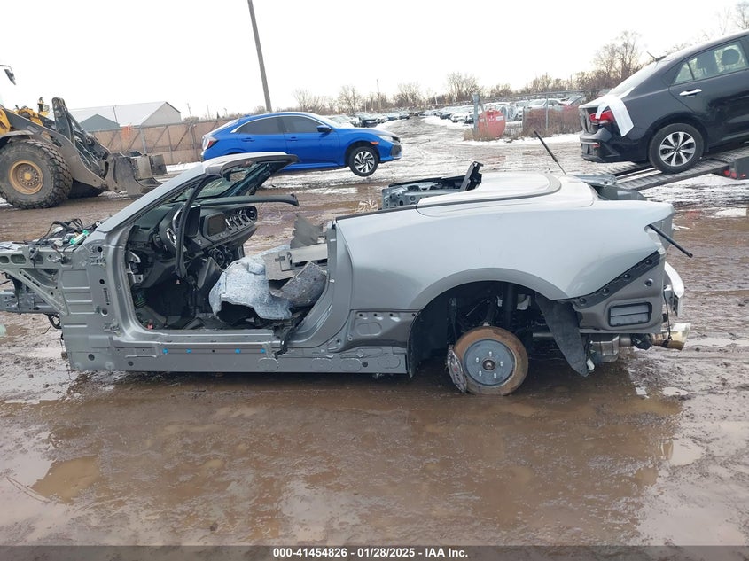 2024 CHEVROLET CAMARO VIN: 1G1FK3D64R0105456