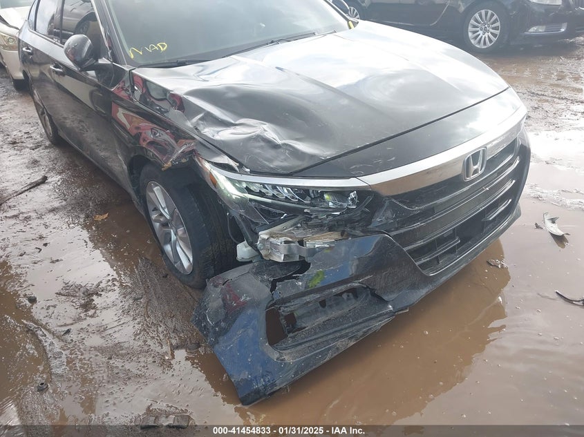 2019 HONDA ACCORD VIN: 1HGCV1F1XKA071418