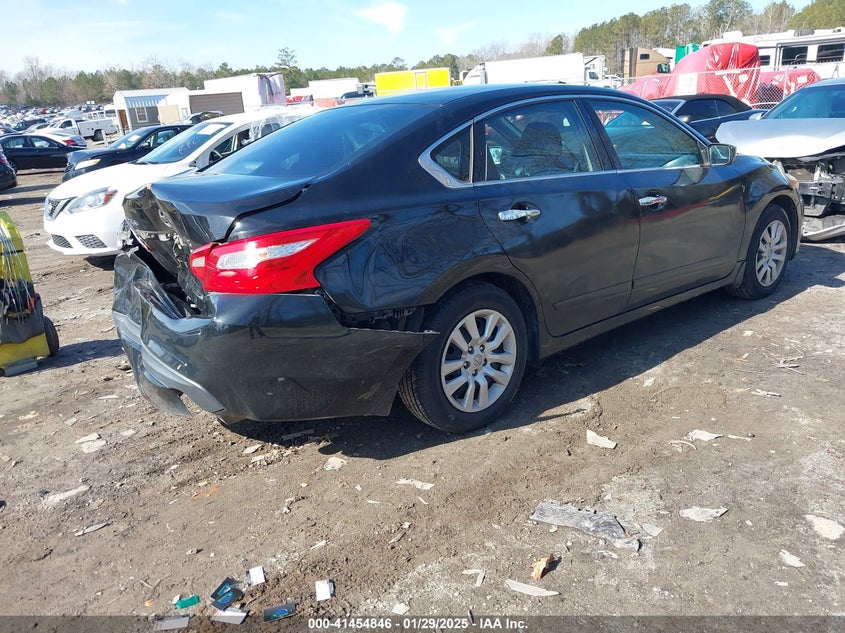 2017 NISSAN ALTIMA VIN: 1N4AL3AP4HN318068