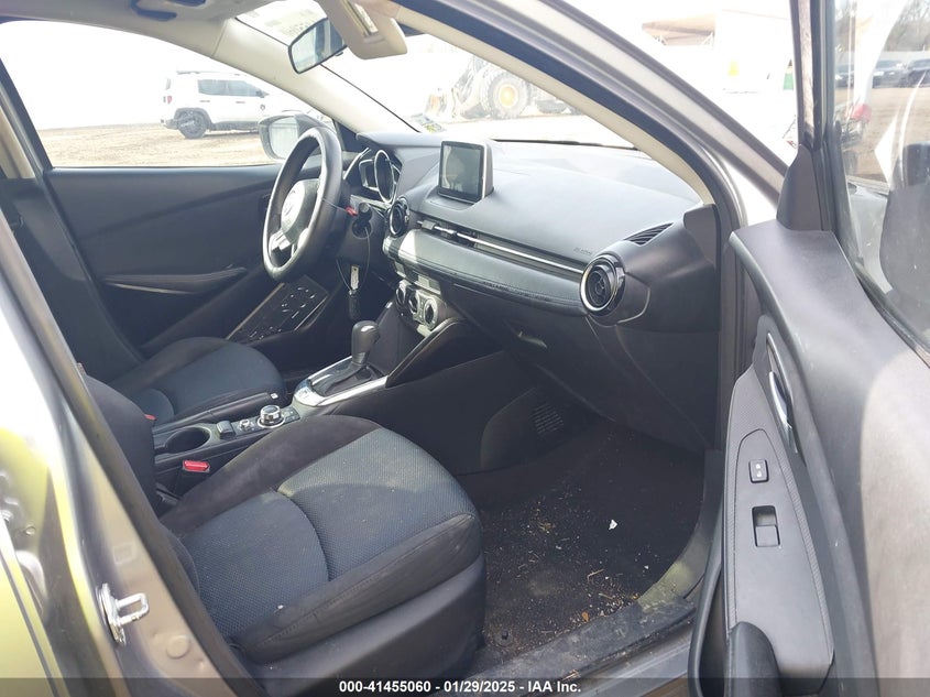 2016 TOYOTA SCION IA VIN: 3MYDLBZV5GY104455