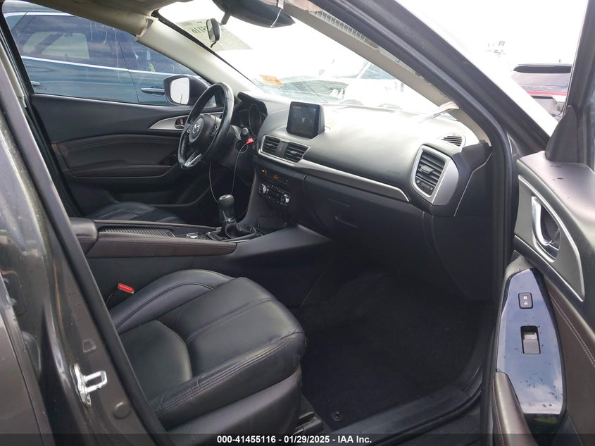 2018 MAZDA MAZDA3 TOURING - 3MZBN1V35JM190165
