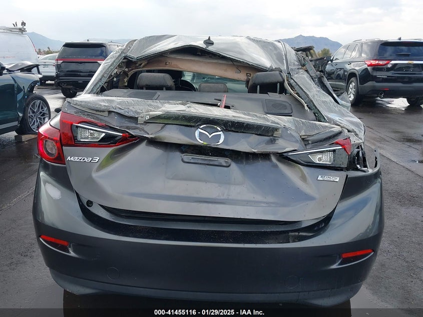 2018 MAZDA MAZDA3 TOURING - 3MZBN1V35JM190165