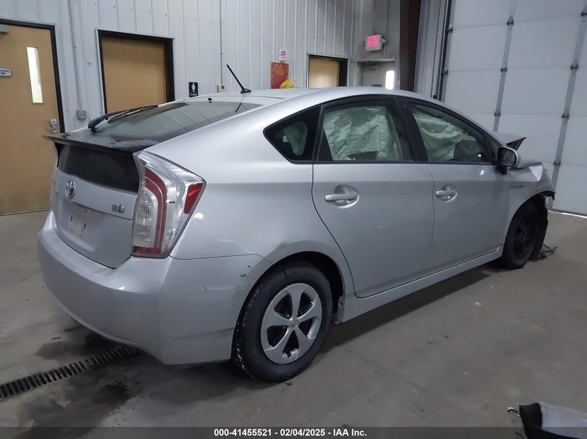 2013 TOYOTA PRIUS VIN: JTDKN3DU2D5593152