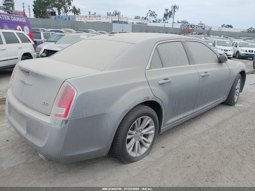 Vin: 2c3ca4cg8bh535848, lot: 41946333, chrysler 300 20114
