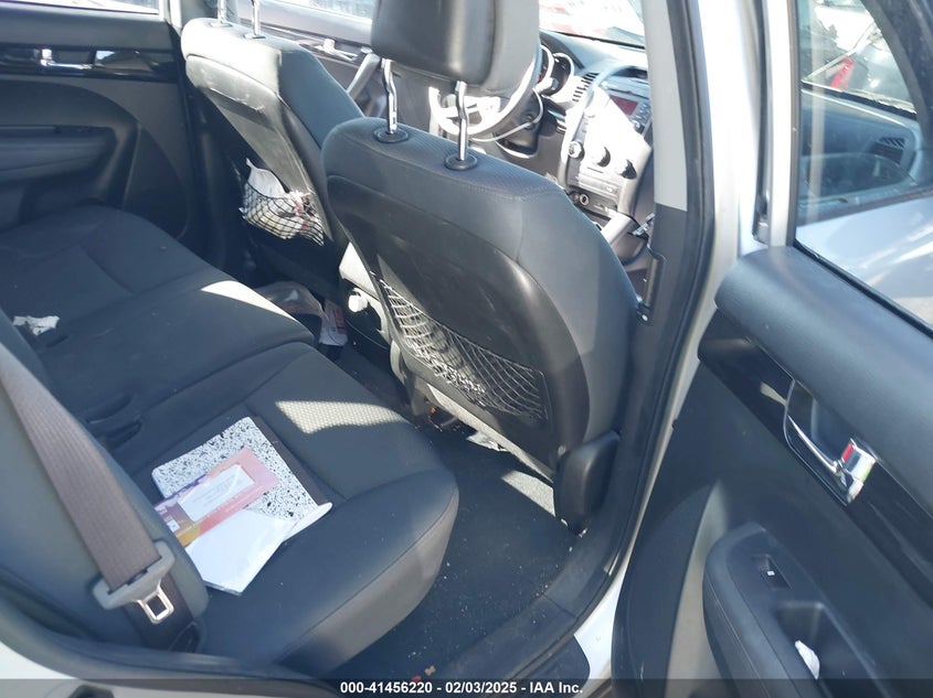 2011 KIA SORENTO VIN: 5XYKT3A13BG020281
