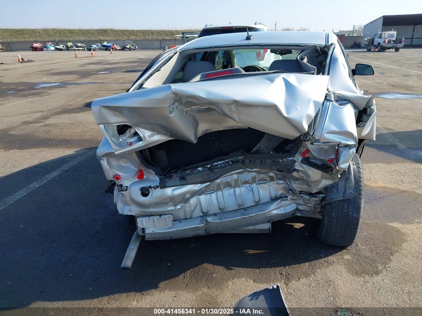 2011 CHEVROLET MALIBU VIN: 1G1ZB5E15BF182349