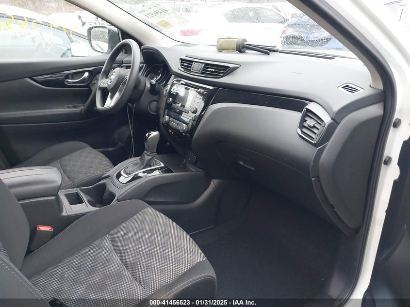 2017 NISSAN ROGUE SPORT SV - JN1BJ1CR3HW122420