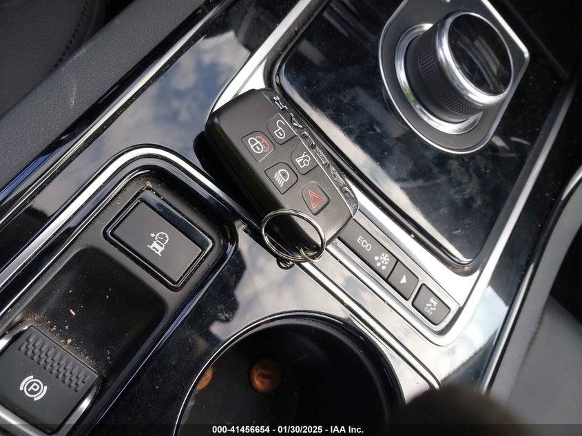 2017 JAGUAR XE 35T PREMIUM - SAJAD4BV5HA960334