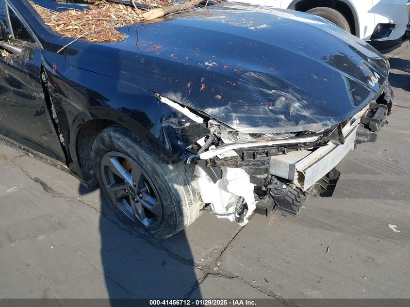 2022 KIA K5 LXS - 5XXG14J29NG132439