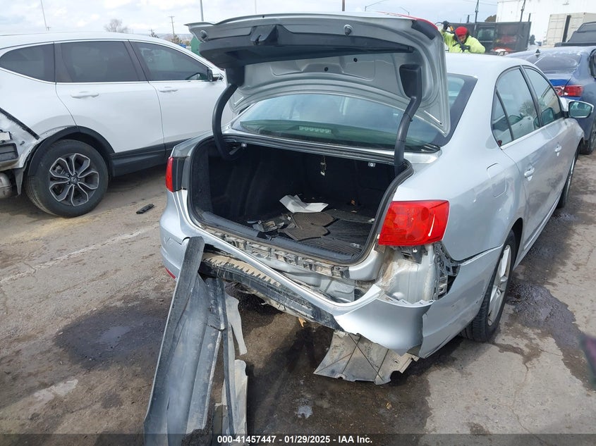 2013 VOLKSWAGEN JETTA VIN: 3VW3L7AJ6DM365626