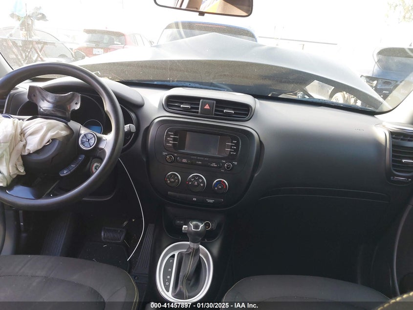 2016 KIA SOUL + - KNDJP3A55G7251092