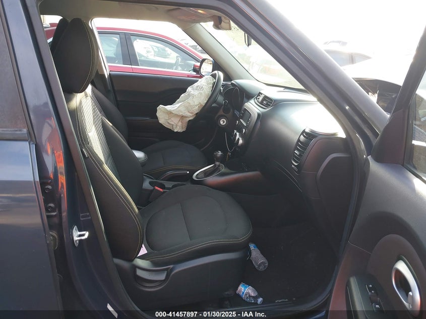 2016 KIA SOUL + - KNDJP3A55G7251092