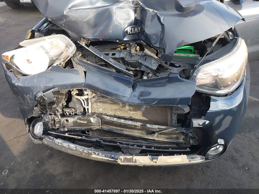 2016 KIA SOUL + - KNDJP3A55G7251092