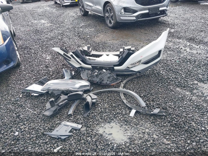 2018 NISSAN ROGUE SV - KNMAT2MV2JP525924