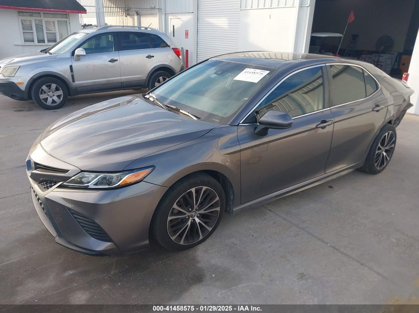 2018 TOYOTA CAMRY VIN: 4T1B11HKXJU009084