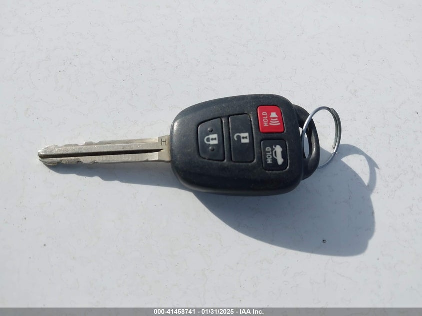 2015 TOYOTA COROLLA LE PLUS - 2T1BURHE2FC273084