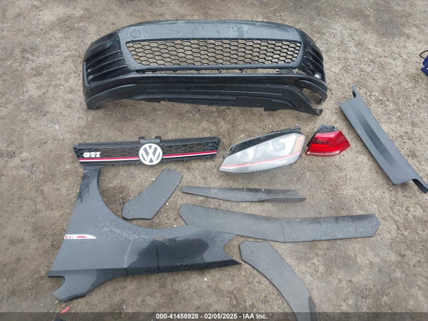 2015 VOLKSWAGEN GOLF GTI 2.0T AUTOBAHN 4-DOOR - 3VW4T7AU5FM026230