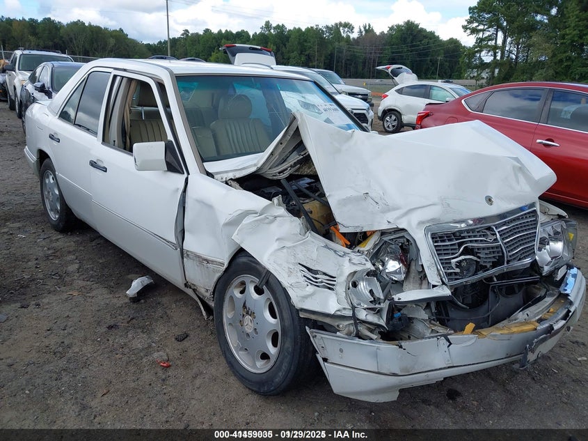 1995 Mercedes-Benz E 300D/300D Special white sedan diesel WDBEB31E3SC150163 photo #1