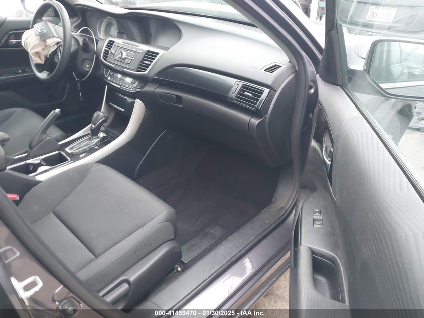 2017 HONDA ACCORD VIN: 1HGCR2F34HA275491