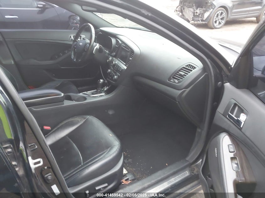 2013 KIA OPTIMA VIN: 5XXGR4A67DG092484