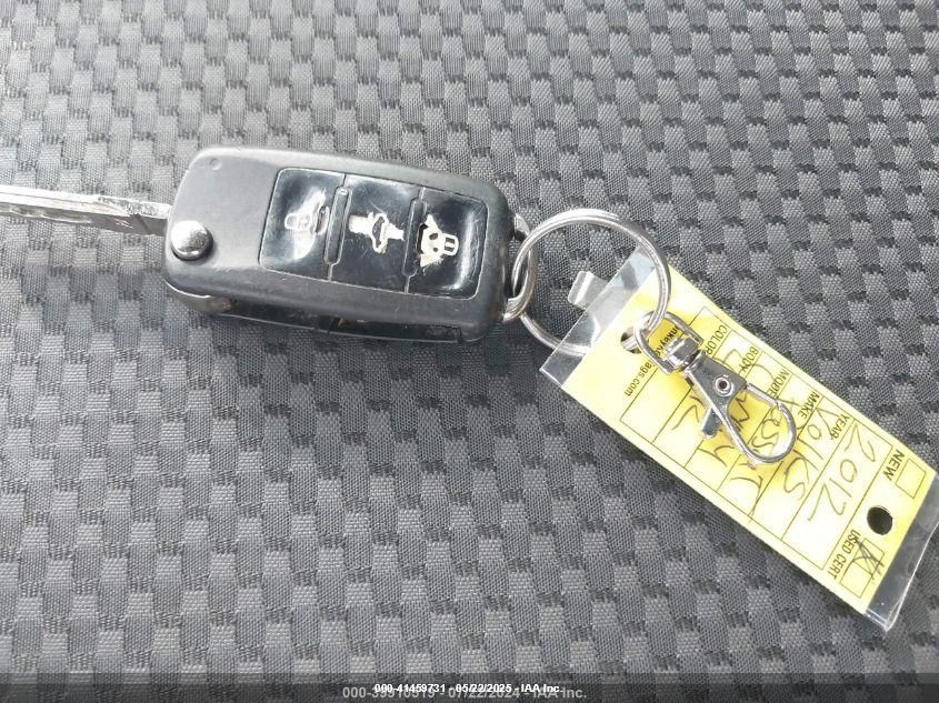 2012 Volkswagen Passat 2.5L S VIN: 1VWAH7A34CC097850 Lot: 41459731