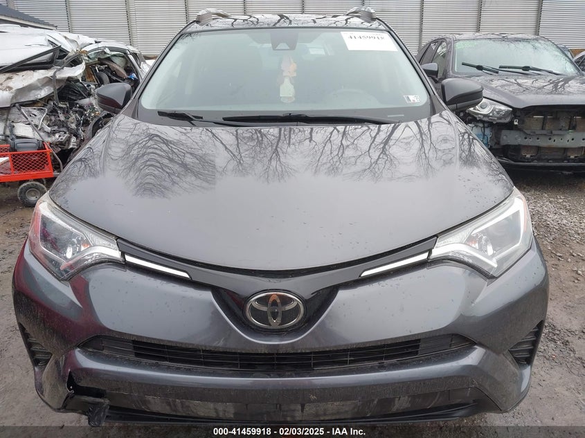 2018 TOYOTA RAV4 LE - JTMZFREV6JJ731977
