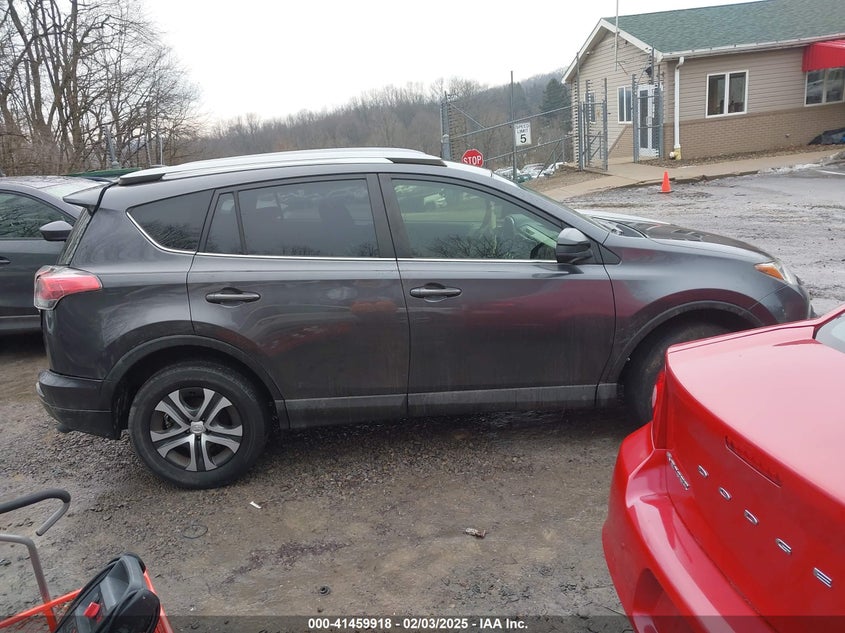 2018 TOYOTA RAV4 LE - JTMZFREV6JJ731977