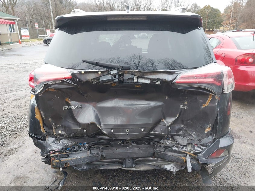 2018 TOYOTA RAV4 LE - JTMZFREV6JJ731977