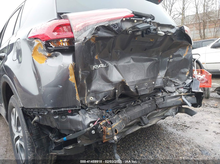 2018 TOYOTA RAV4 LE - JTMZFREV6JJ731977