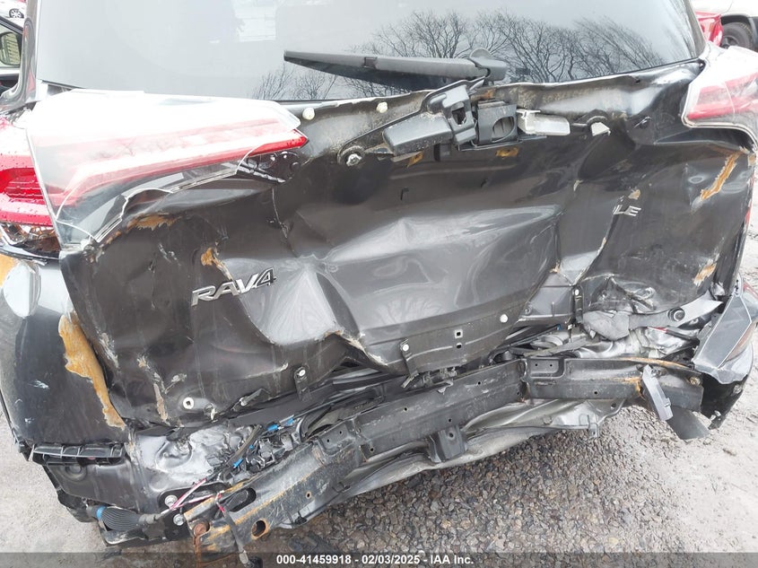 2018 TOYOTA RAV4 LE - JTMZFREV6JJ731977