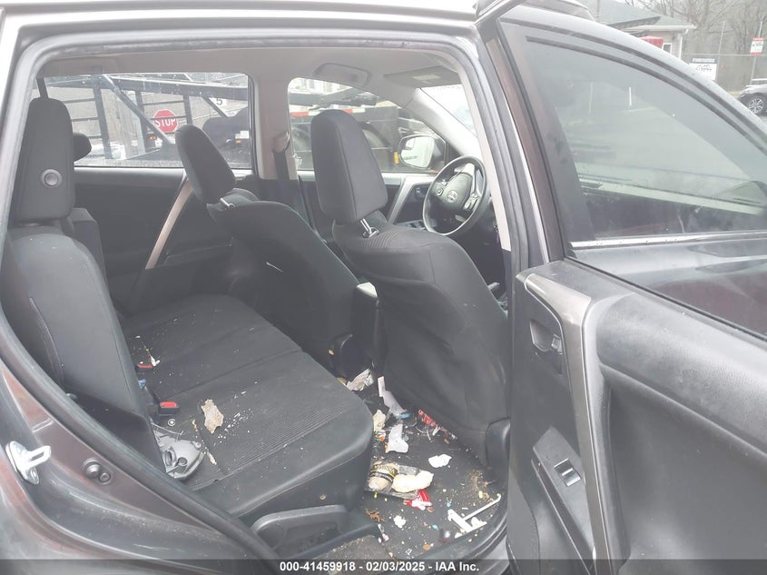 2018 TOYOTA RAV4 LE - JTMZFREV6JJ731977