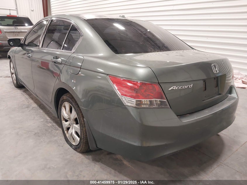 2008 HONDA ACCORD VIN: JHMCP26818C022972