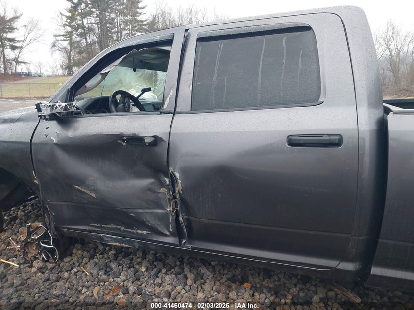 2017 RAM 2500 TRADESMAN  4X4 6'4 BOX - 3C6UR5CL5HG780277