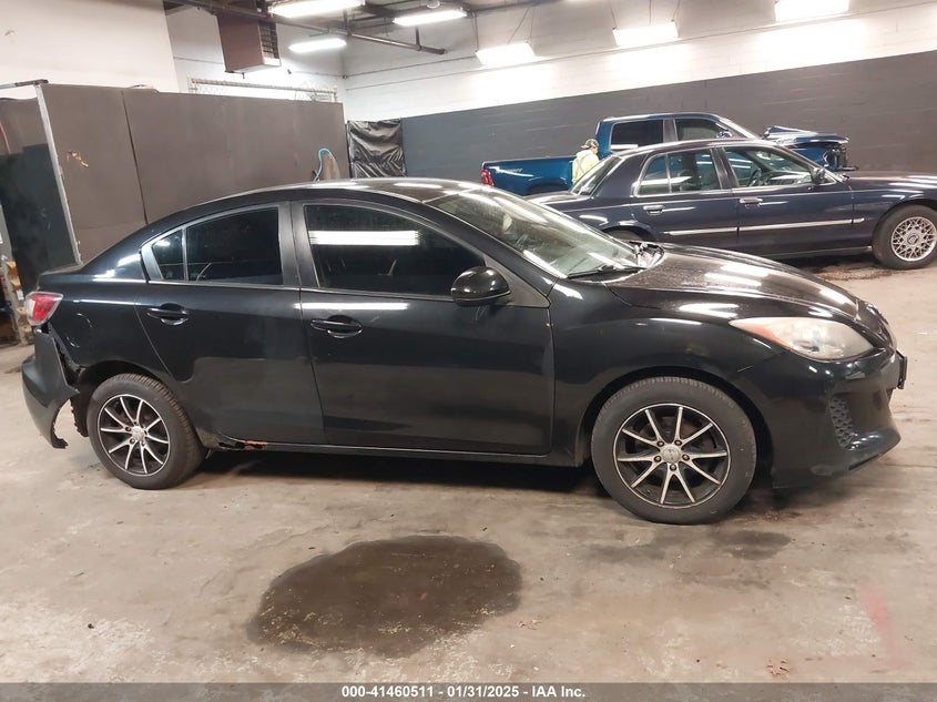 2013 MAZDA MAZDA3 I SPORT - JM1BL1UP9D1738392