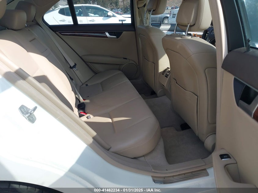 2012 MERCEDES-BENZ C 250 VIN: WDDGF4HB9CR240325