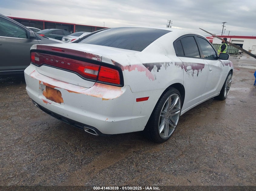 Vin: 2c3cdxbg4eh188825, lot: 41953641, dodge charger se 20144