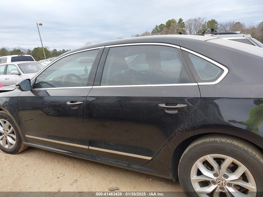 2017 VOLKSWAGEN PASSAT VIN: 1VWAT7A30HC063345