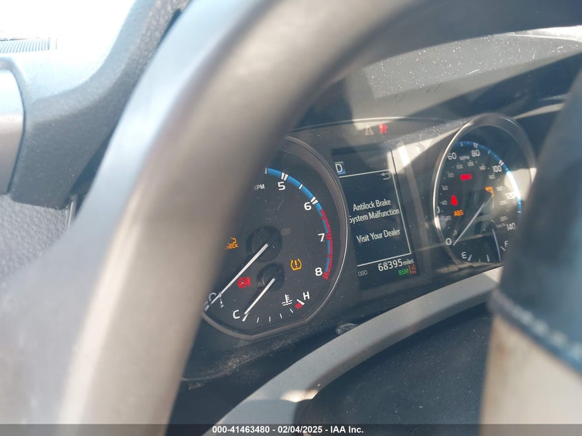 2018 TOYOTA RAV4 VIN: 2T3WFREV4JW498721
