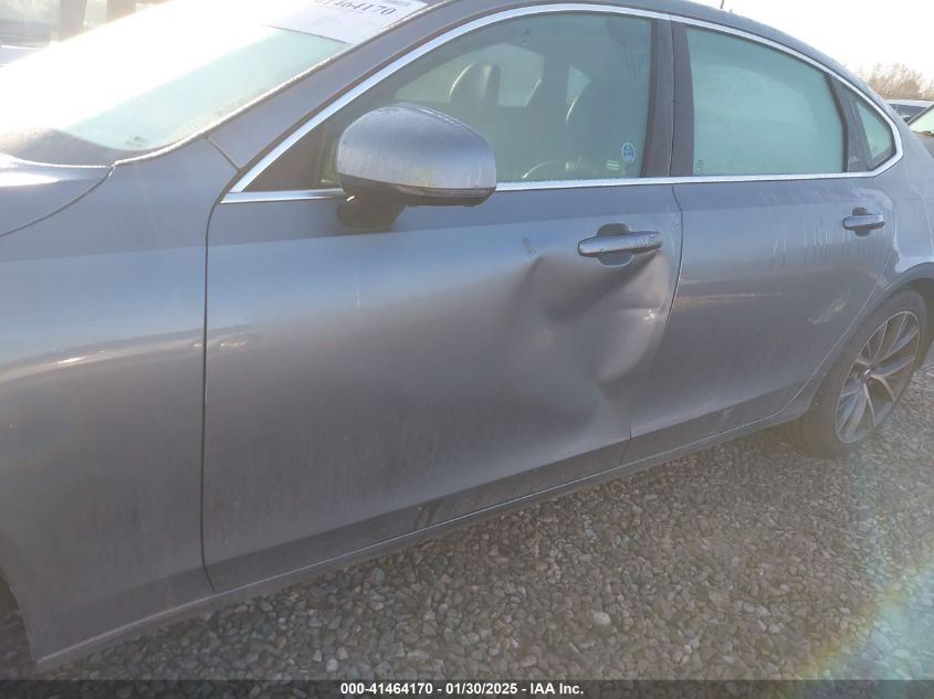 2018 Volvo S90 T5 Momentum VIN: LVY982AKXJP005395 Lot: 41464170